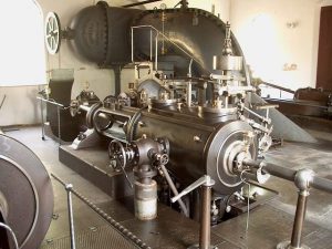 steam-water-pump-1465695-640x480